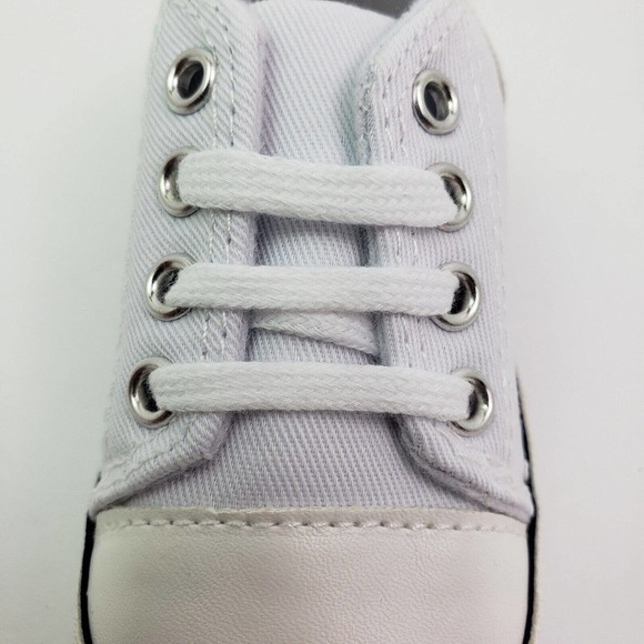 Unbranded Infant Baby Size 0-6 Months White Canvas Denim Sneaker Shoes - Picture 9 of 11